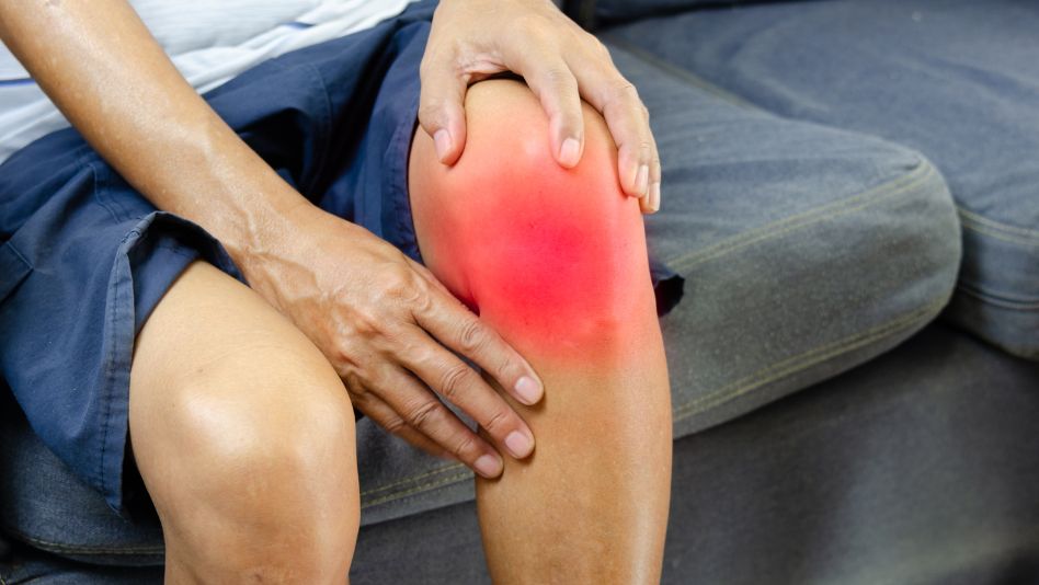 Sprained Knee - Knee Sprain Recovery Time_How Long It Takes To Treat - Silky Patel